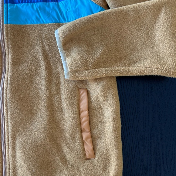 Mint condition Cotopaxi Mustard Fleece Jacket with Blue Stripes - Picture 6 of 7